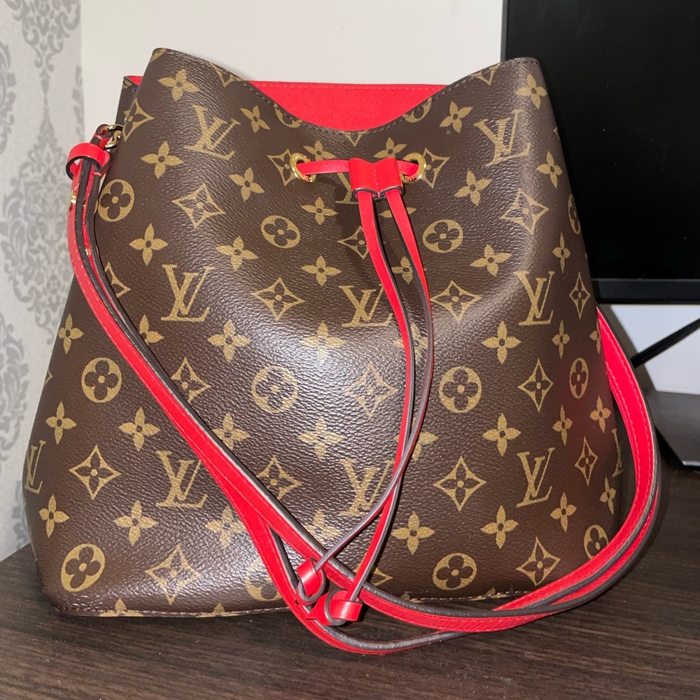 ($1900) neo noe
